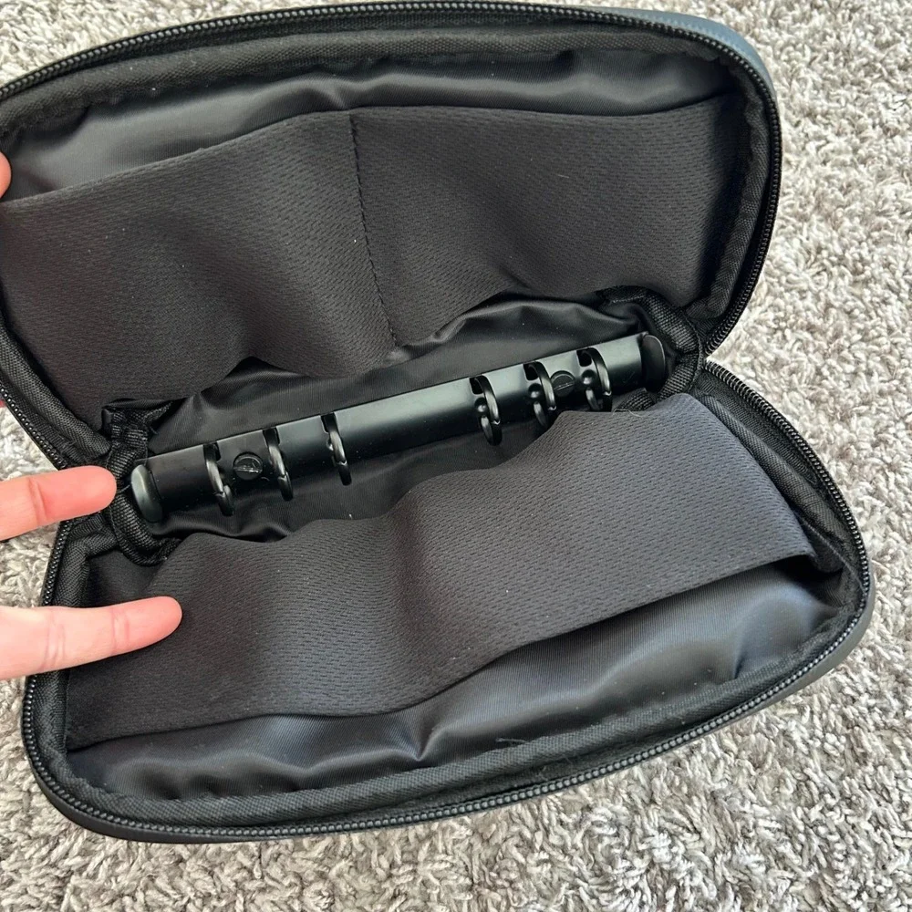 Tech Black Tech Travel Organizer Case Pouch Bag trapper keeper Zipper‎ Pockets